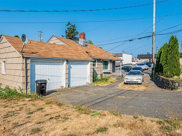 826 N 145th Street, Shoreline, WA 98133