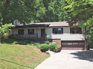 304 Summer Ct, Woodstock, GA 30188