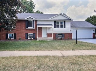 3424 Kanawha Dr, Rockford, IL 61114