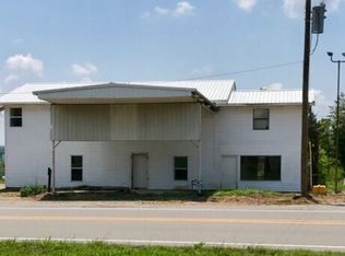 208 Highway 16 E, Clinton, AR 72031