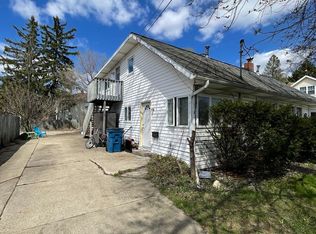 121 Parchmount Ave APT D, Kalamazoo, MI 49004