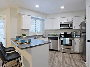 1802 N 40th St #106, Phoenix, AZ 85008