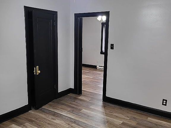 4th image of 2531 Burnet Ave