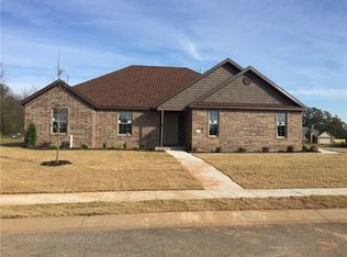 926 Harper Cv, Pea Ridge, AR 72751
