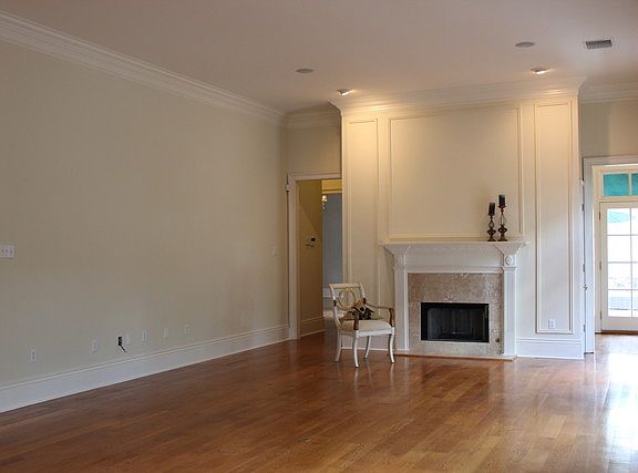4th image of 1548 Washington Ave