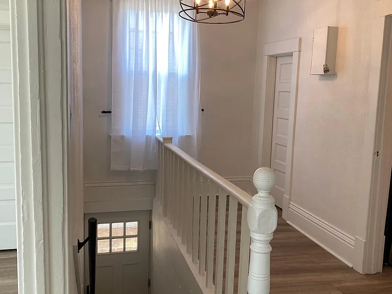226 W Shannon Ave — Photo 9