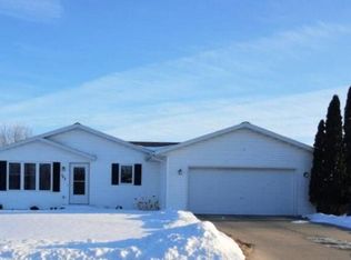 153 Andrea Ave, Darien, WI 53114