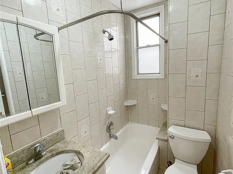 31-30 35th St #2F — Photo 16