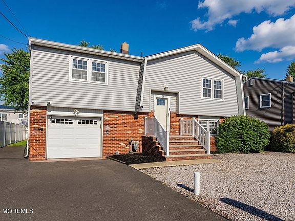 3rd image of 3148 Oceanic Drive