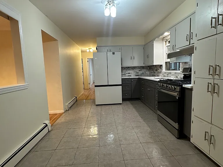 348 Cator Ave #1 — Photo 5