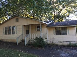 610 Lee Byrd Rd, Loganville, GA 30052