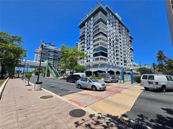 4633 Ave Isla Verde COND. CASTILLO DEL MAR #9, CAROLINA, PR 00979