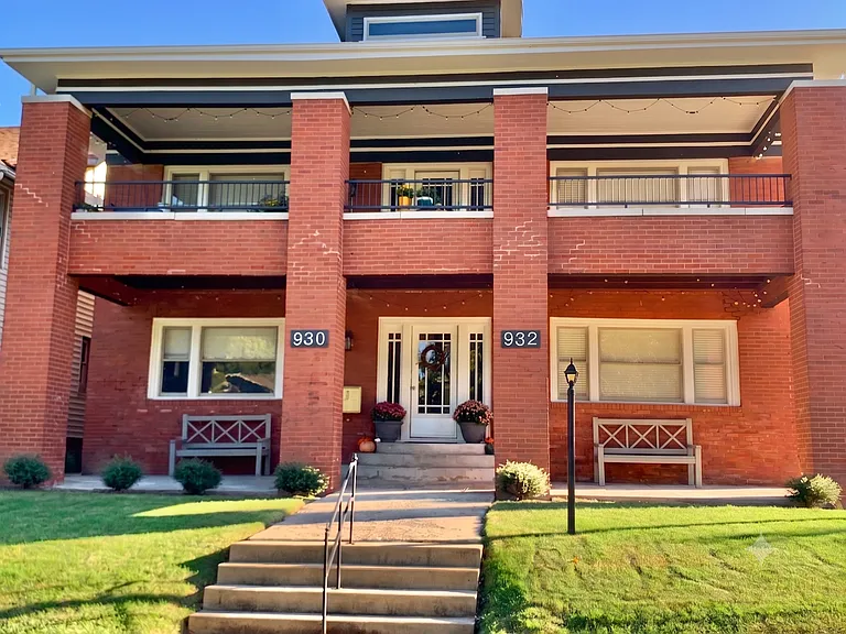 930 1/2 NW 20th St #930 — Photo 14