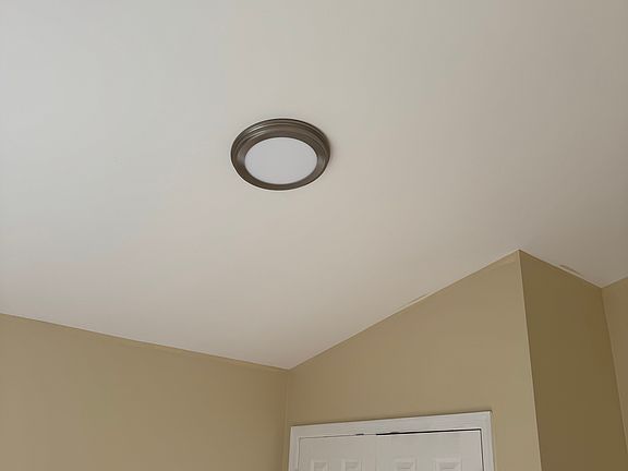 4th image of 653 209th St