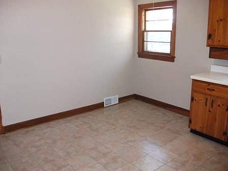 4th image of 9 Little Brook Ln