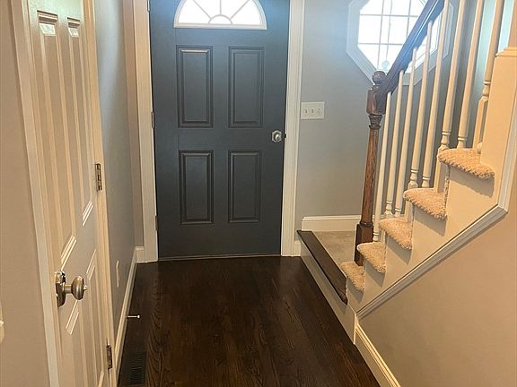 2nd image of 12 Azalea Ln #12