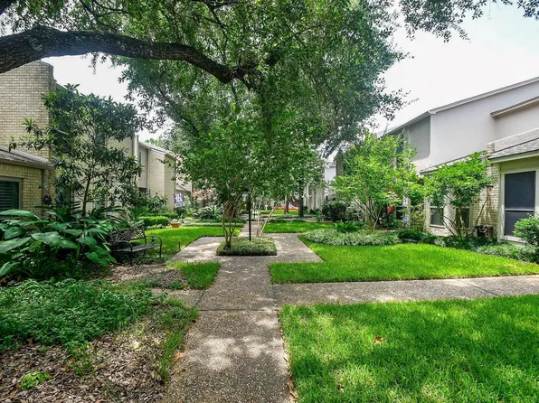 5214 Palmetto St, Bellaire, TX 77401