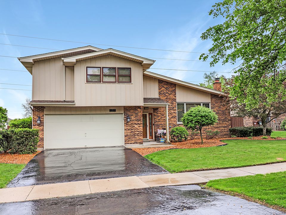 1st image of 16349 Tanbark Dr