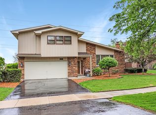 16349 Tanbark Dr, Tinley Park, IL 60477