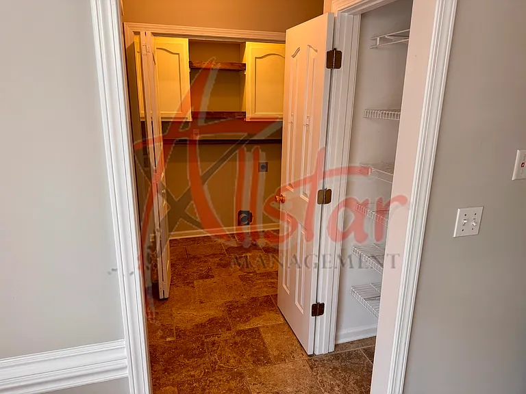 1324 Biloxi St — Photo 18