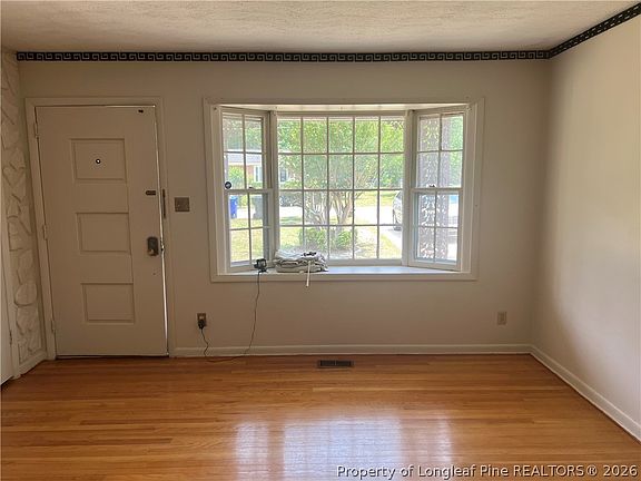 3rd image of 1007 Lisa Cir