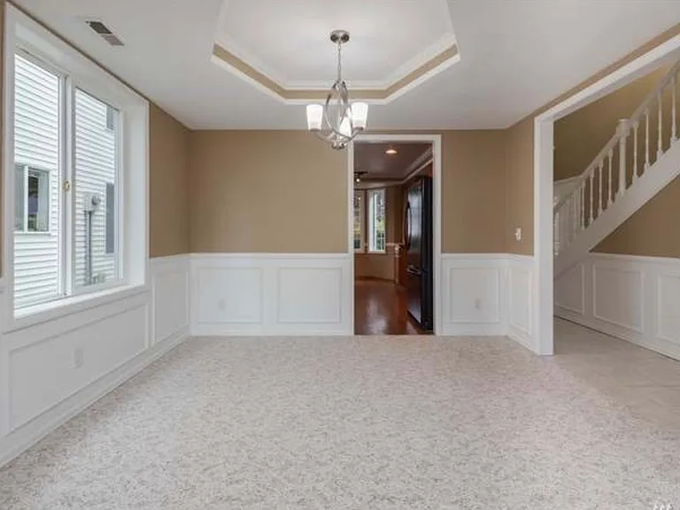9210 S 240th Pl — Photo 3
