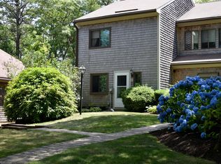 6 Roundhouse Rd, Bourne, MA 02532