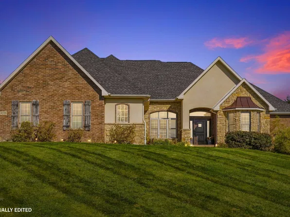 2189 Tuscany Ridge Dr, Asbury, IA 52002