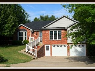 1621 Northport Dr, Jefferson City, MO 65109