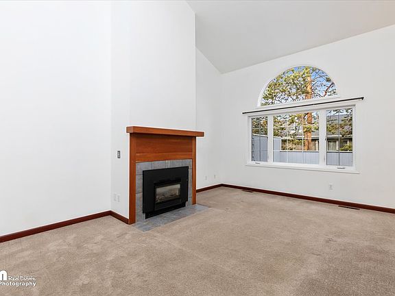 2nd image of 1831 Commodore Dr