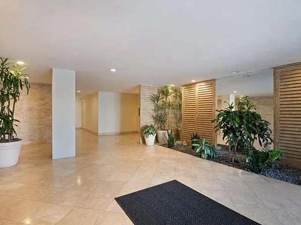 11044 Ophir Dr, Los Angeles, CA 90024