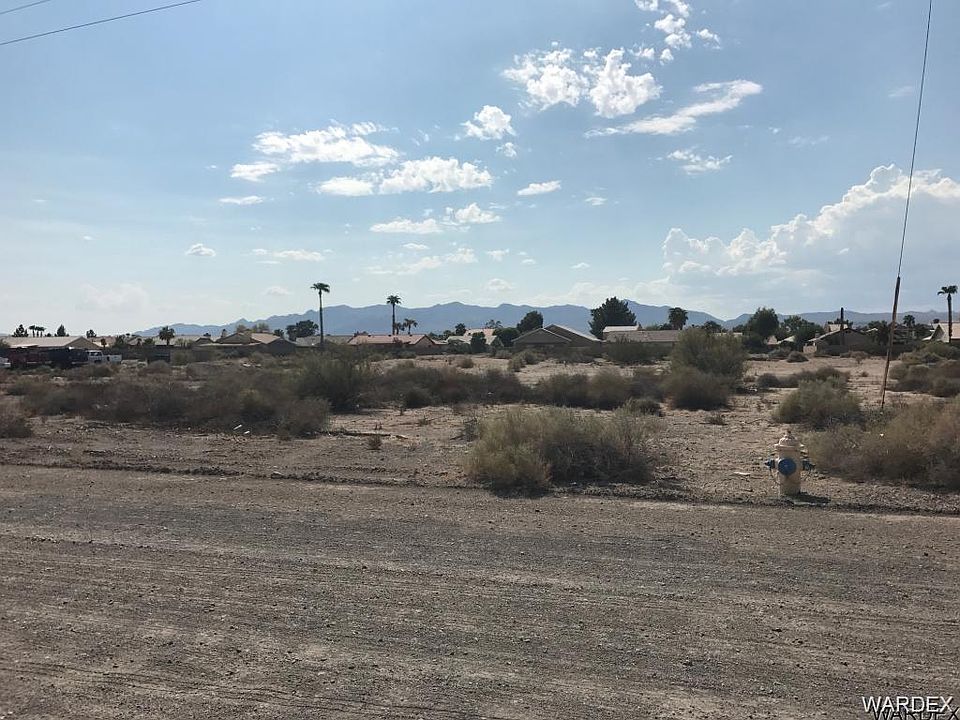 2nd image of 2901 Easy St