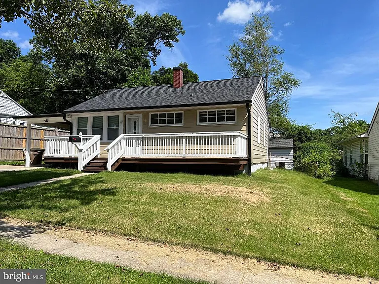 1118 Allison Dr — Photo 2