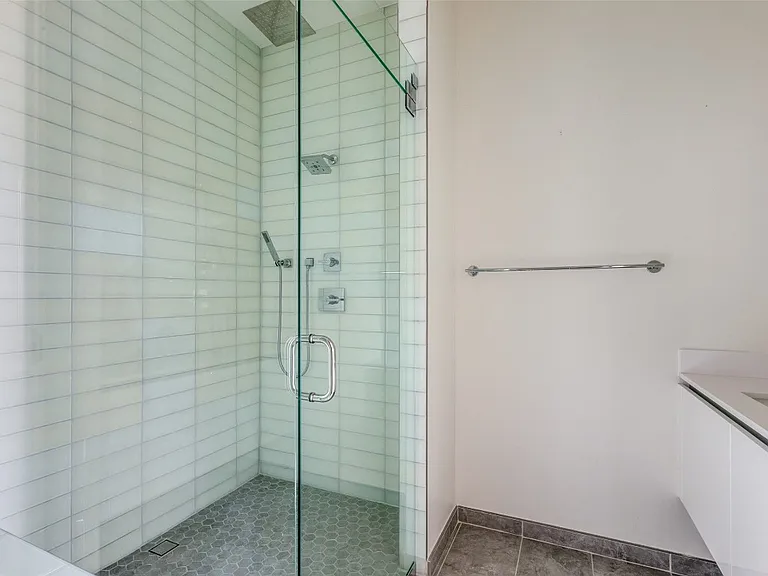 123 Lexington Ave #1408 — Photo 4