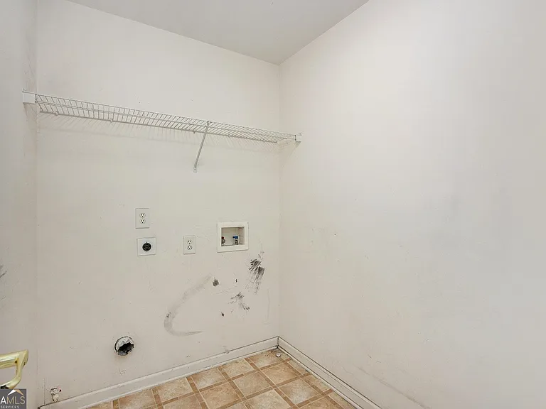 3308 Sanborne Ter — Photo 14