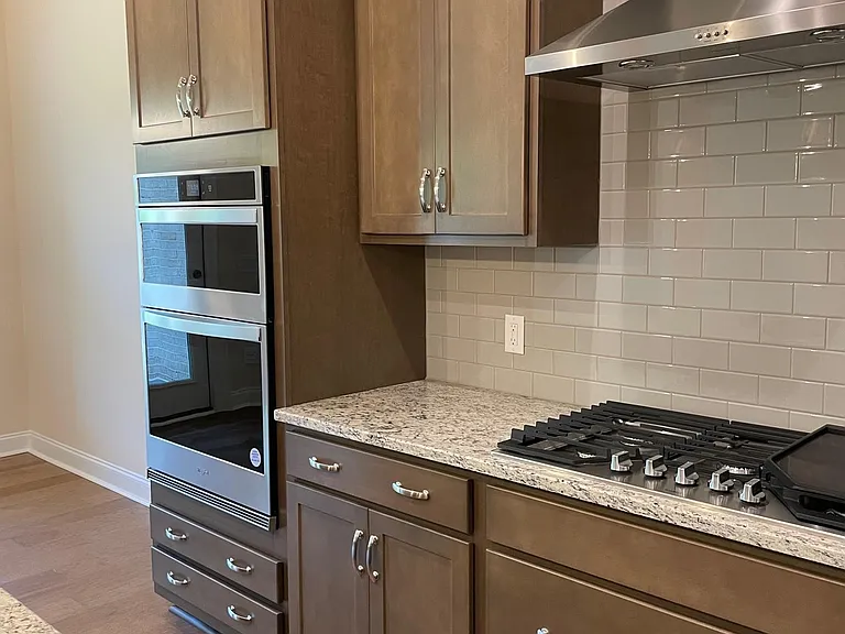 207 Heathbrook Ln — Photo 6