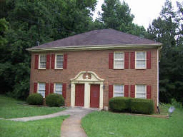 2nd image of 587 Jackson Park Ln
