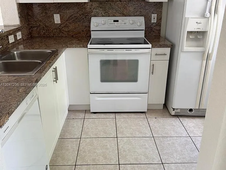 13567 SW 264th Ter — Photo 5