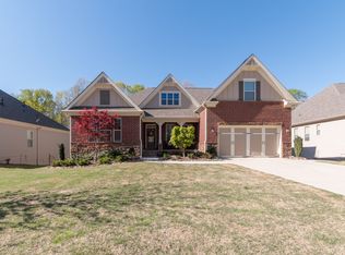 484 Butterfly Ln, Braselton, GA 30517