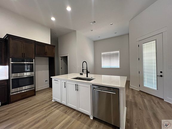 5th image of 5616 Deaton Pl