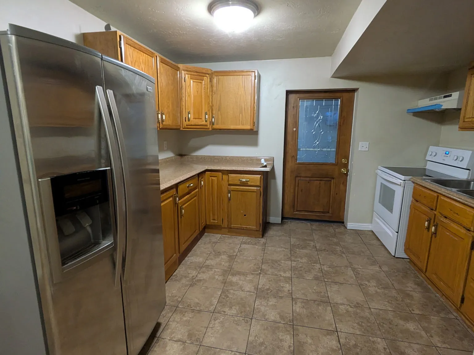 2 bed, 1000 sqft, $650 — Photo 2