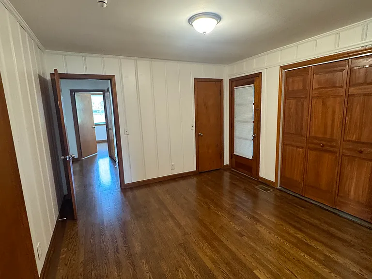 3001 Hillhurst Dr — Photo 7