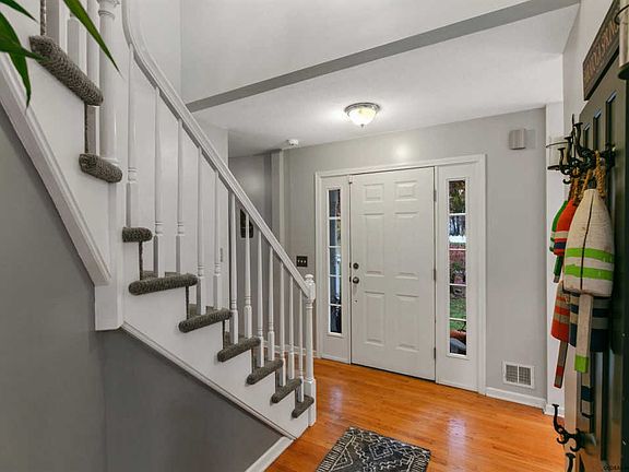 3rd image of 343 Jatski Dr