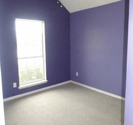 3rd image of 4515 Haverhill Ln