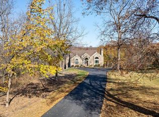 11 Hickory Trl, Galena, IL 61036