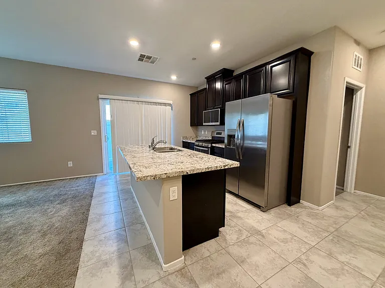 4536 Lafontaine Ct #1080 — Photo 12