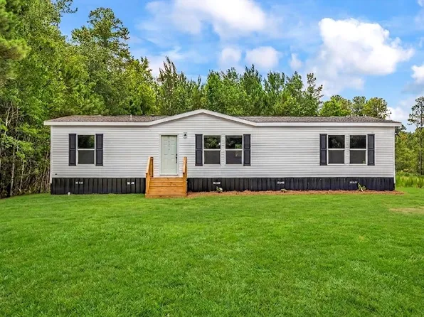 2148 Hughes Gasque Rd., Aynor, SC 29511