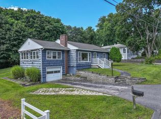 14 Savoie St, Bedford, NH 03110