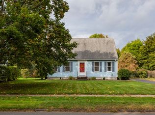 130 Raffia Rd, Enfield, CT 06082