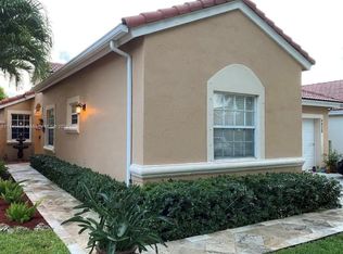 4820 SW 152nd Way, Hollywood, FL 33027